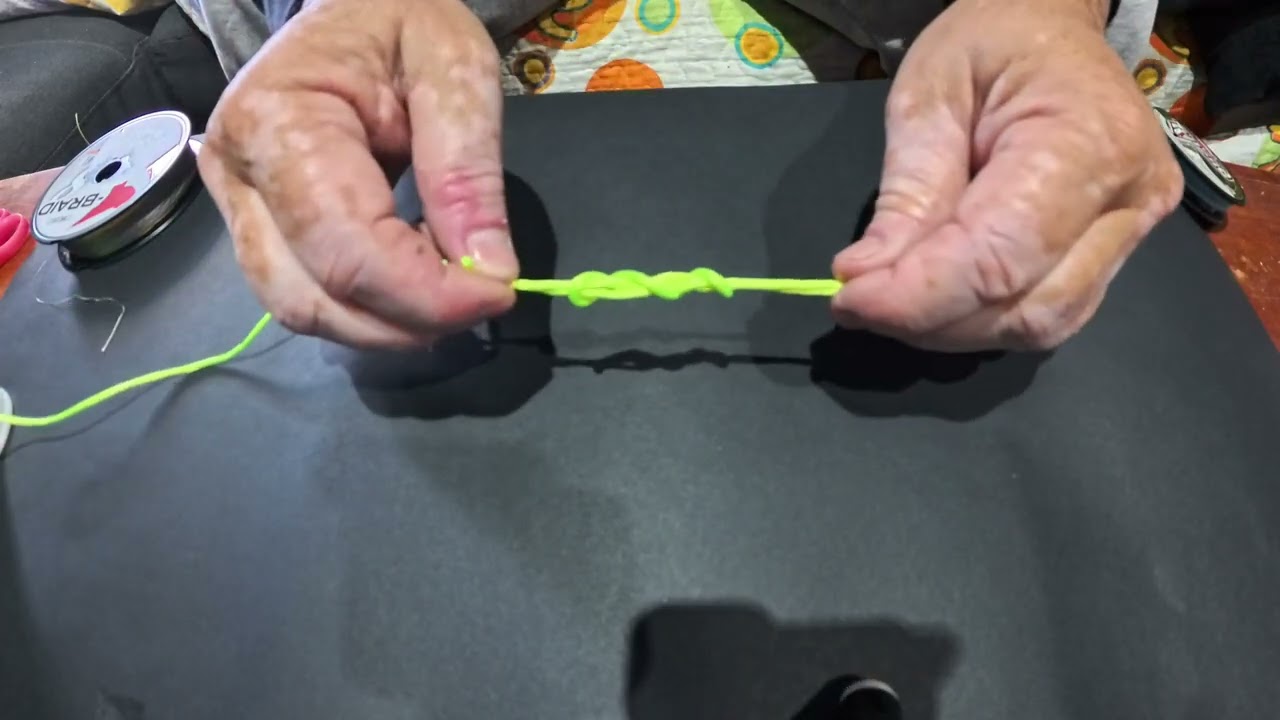 Nudo unir grapa a nylon o fluoro carbono