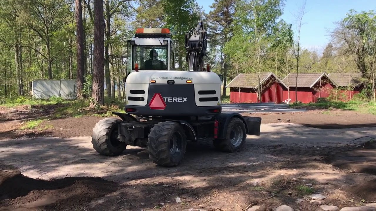 Köp Grävmaskin Terex TW 85 med tiltrotator på Klaravik.se