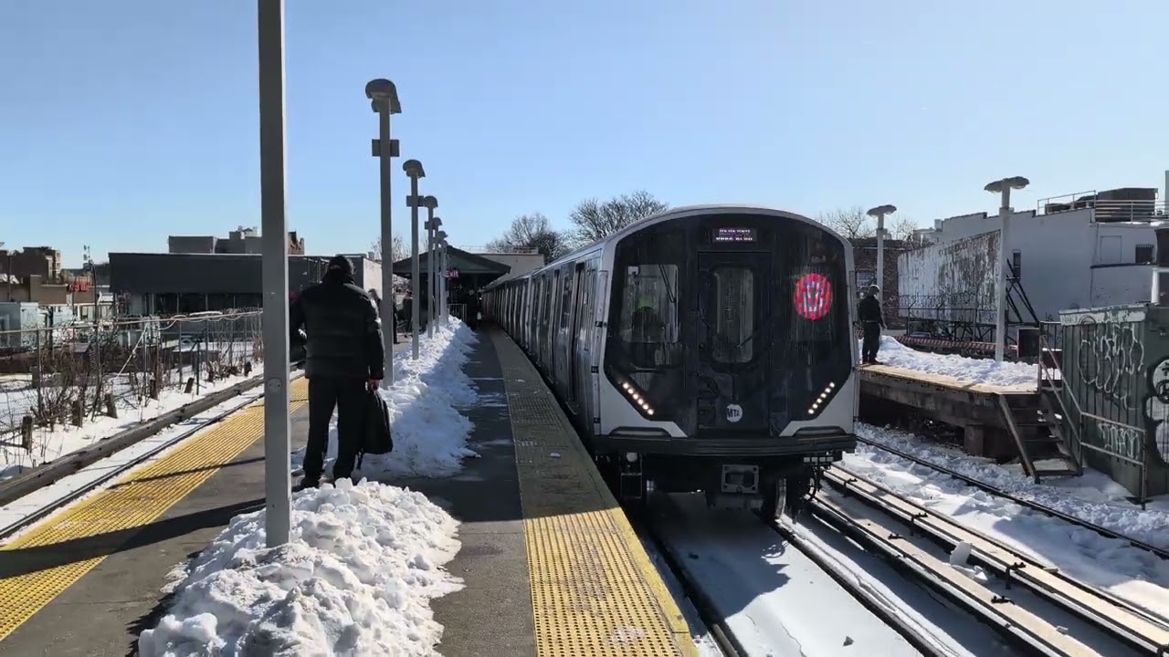 145th Street bound (B) train originating at Kings Hwy.