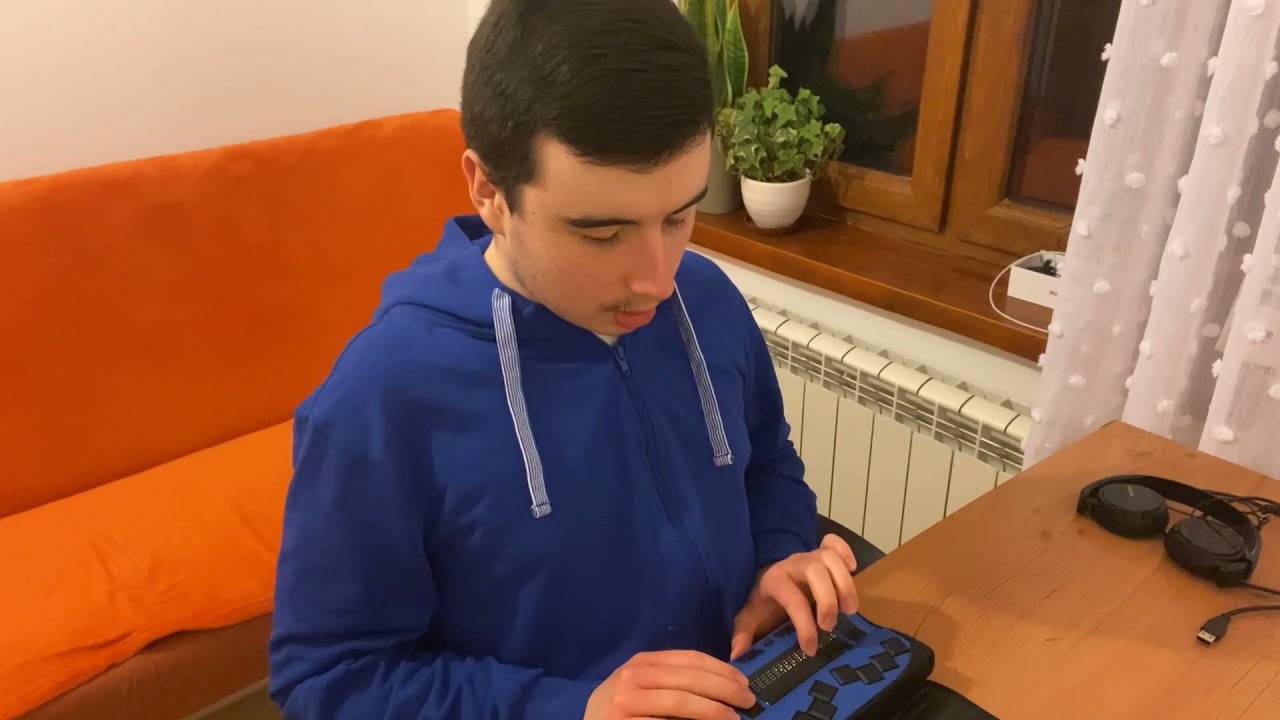 Tworzenie plik&oacute;w tekstowych na notatniku brajlowskim Actilino.