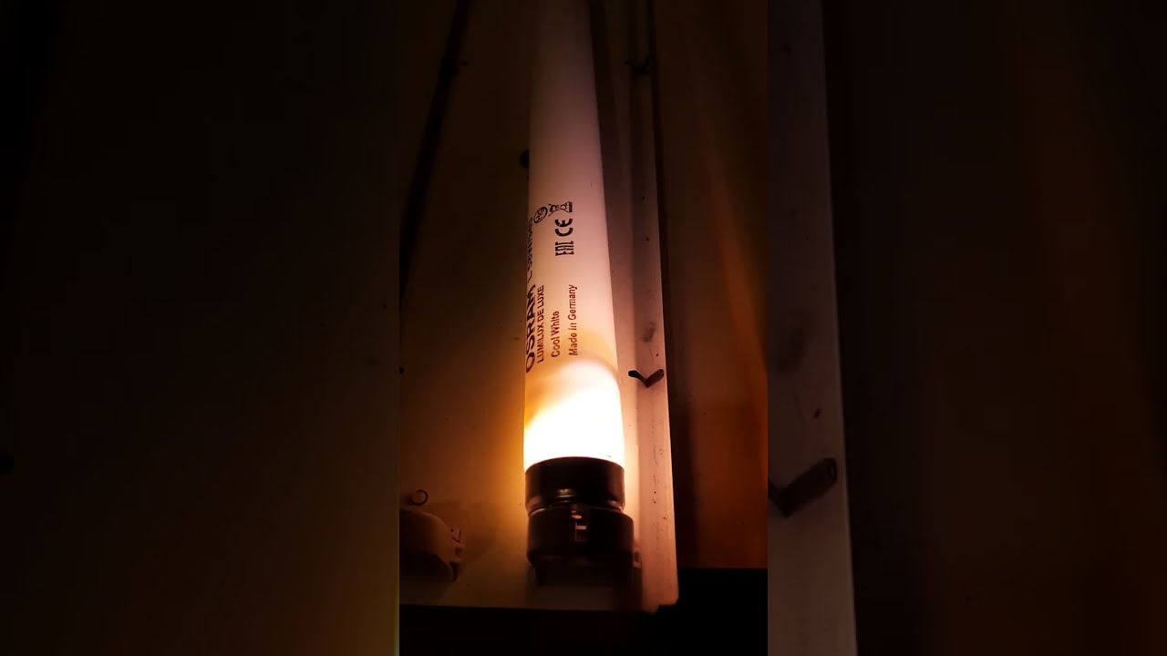 Osram fluorescent tube 58W forced working + burnout