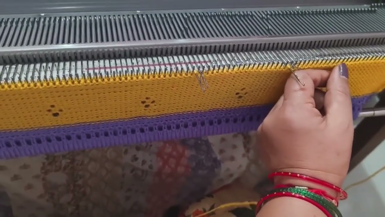 Simple baby woollen frock design  /...Aasani se seekhe baby frock design.  