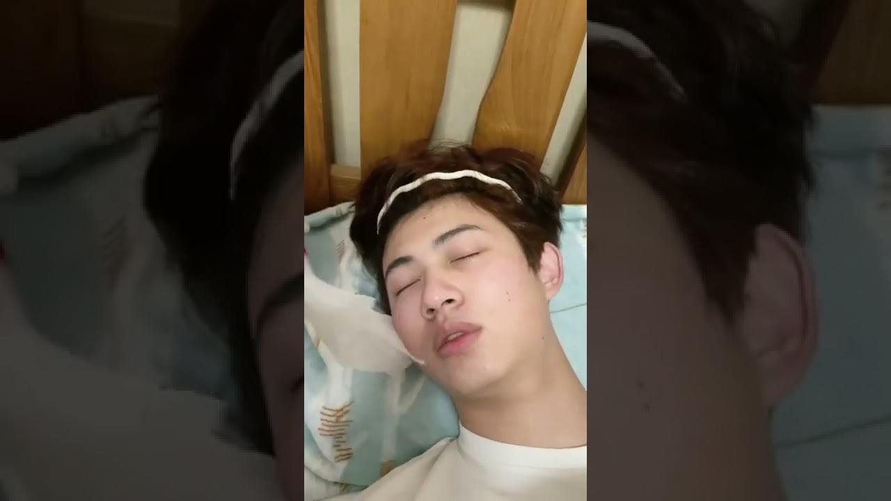 我弟虽然是男孩子，但化完妆，可以交十个男朋友！#别人家的弟弟 #弟弟 #变装前后