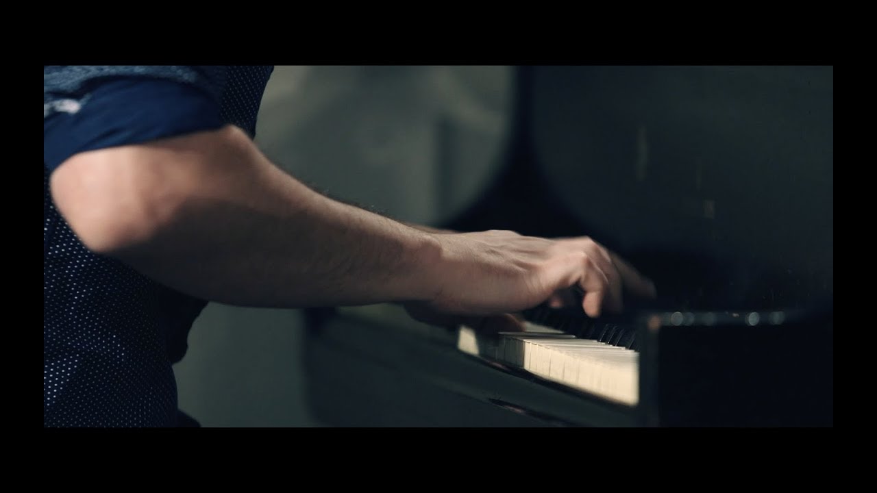 Fabian Almazan's Alcanza Suite: I. Vida Absurda y Bella