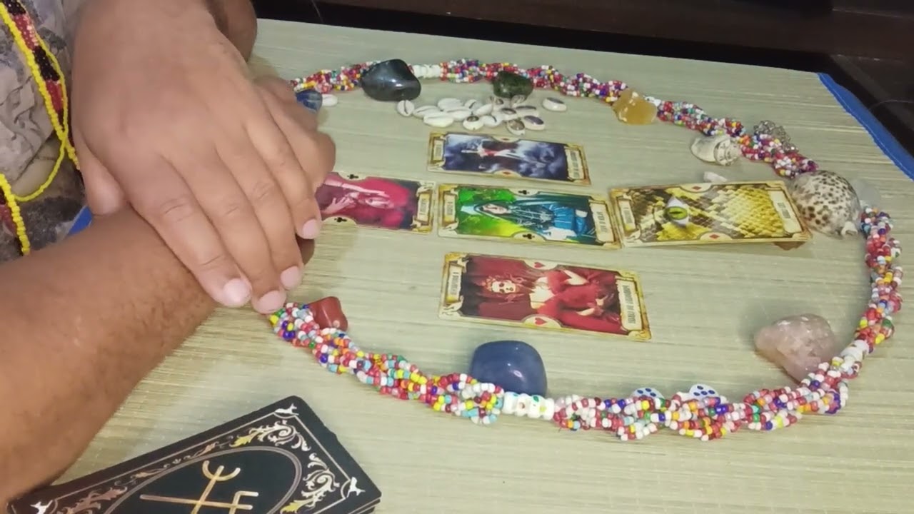Alguém fez magia contra mim ? Jogo de Búzios e tarot
