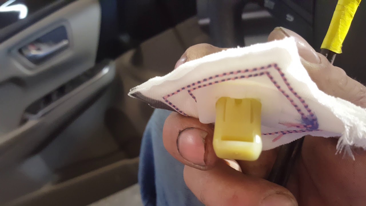 2018 Toyota Camry side curtains air bag clip removal