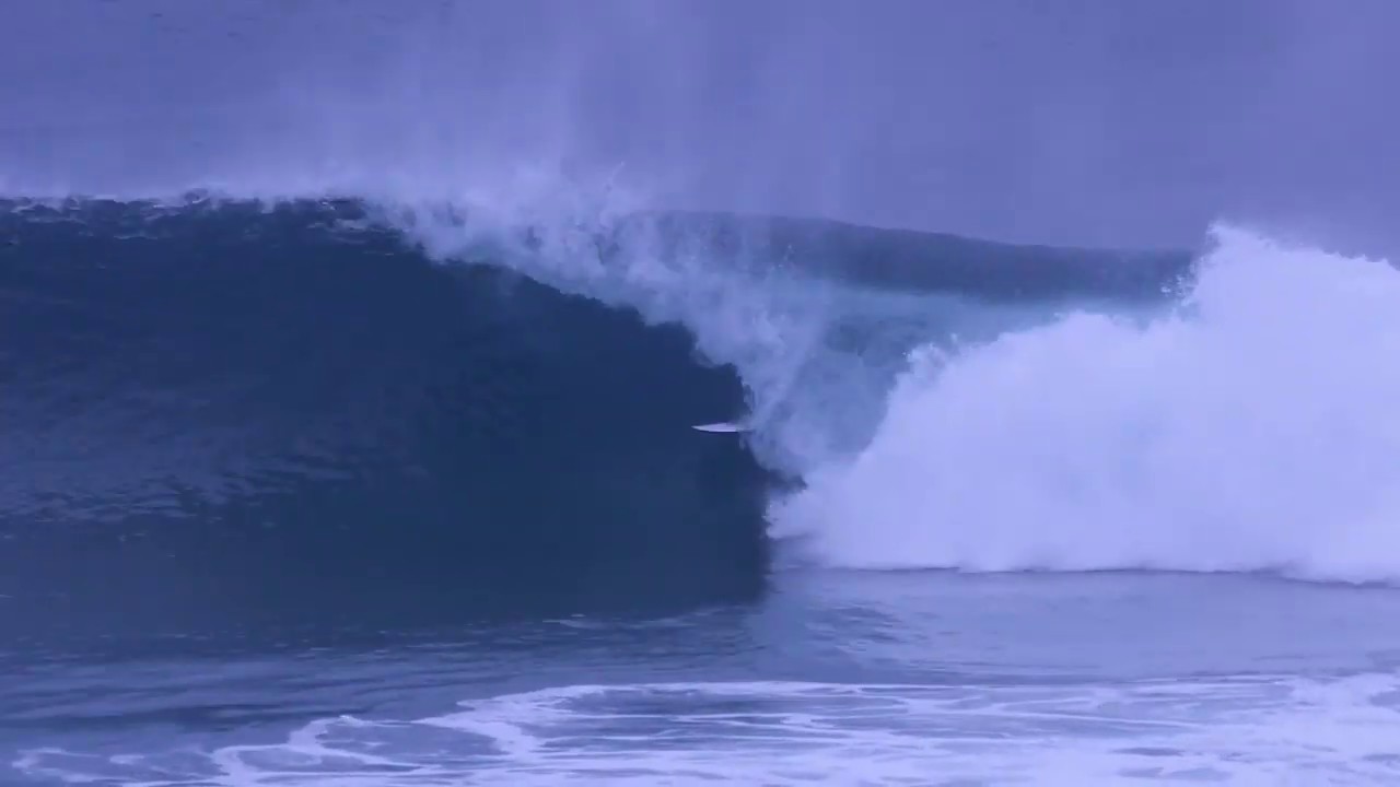 Forty Seconds of Cylinders on the new Helium Hydroshort by Tomo Surfboards