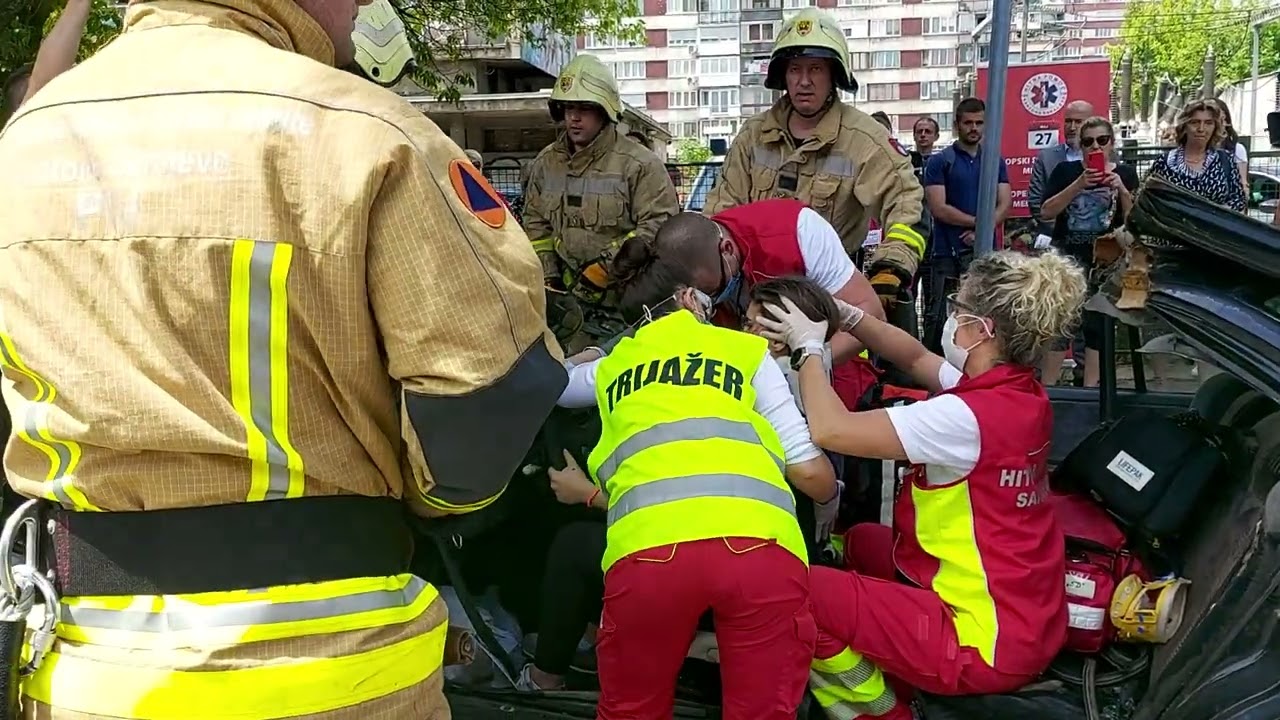 Sarajevo: Simulirana saobraćajna nezgoda, spašavanje i pružanje prve pomoći, 27. maj 2022.