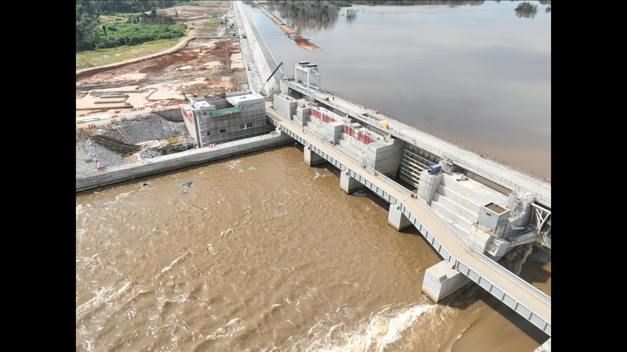 Mise en eau du barrage principal de Nachtigal, au Cameroun 🇨🇲