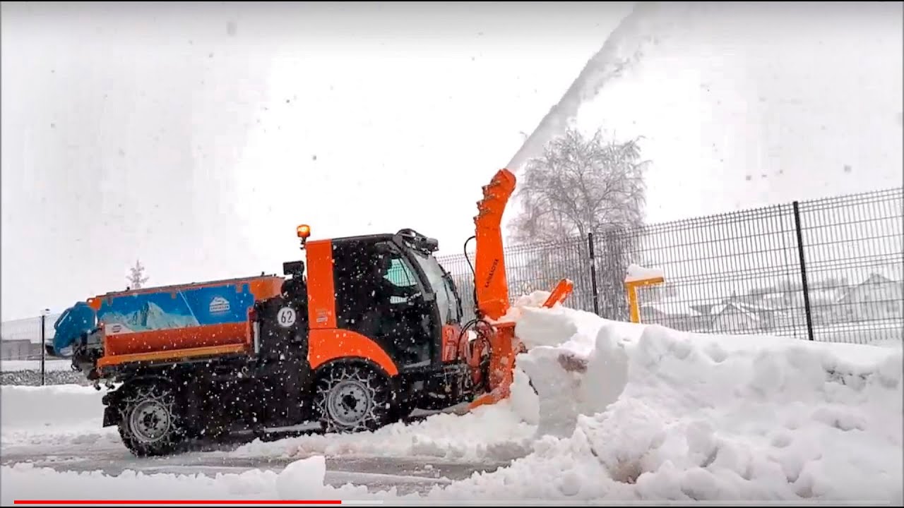Winterdiensttechnik mit Multicar von Stangl