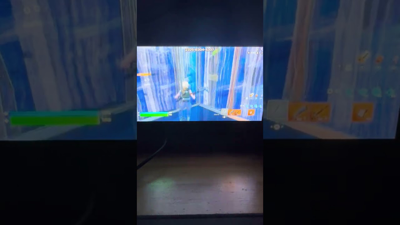 初めて4日ぐらいの自分と初めて1ヶ月の弟で編集勝負してみた(遅いの自分、早いの弟)