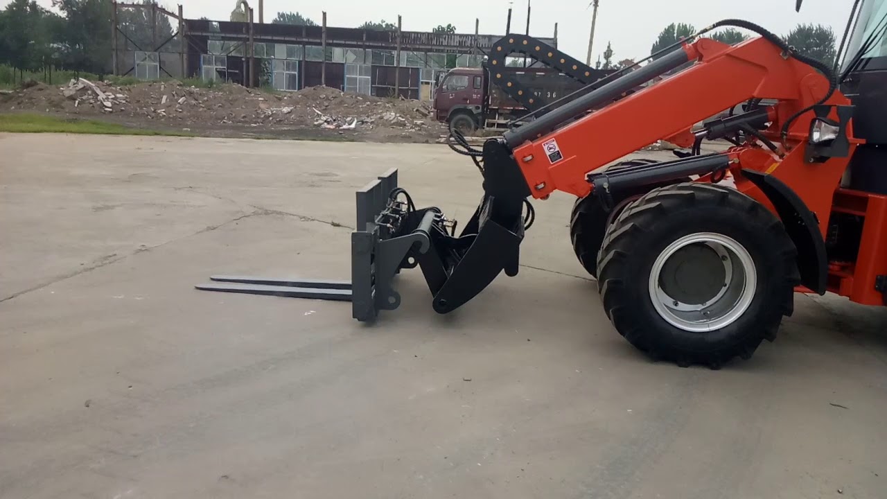 Heracles Machinery telescopic loader with quick hitch easy changing attachments