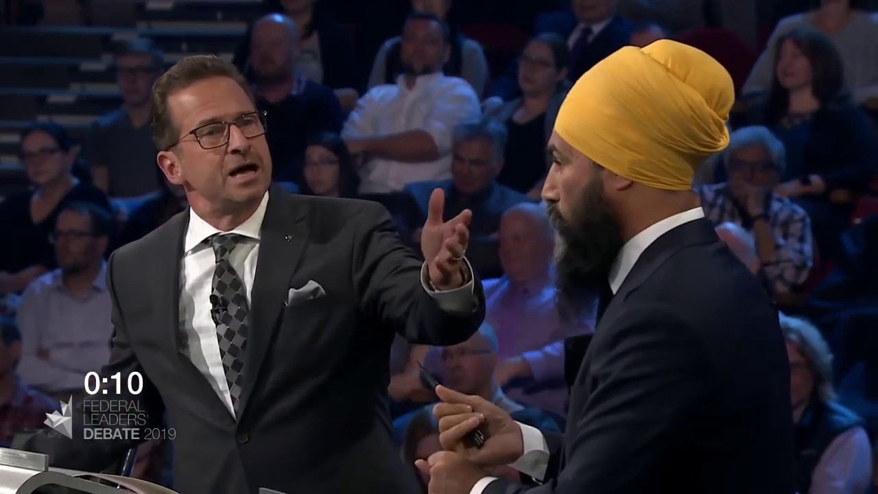 Jagmeet Singh debates Quebec's secularism law with Yves-François Blanchet