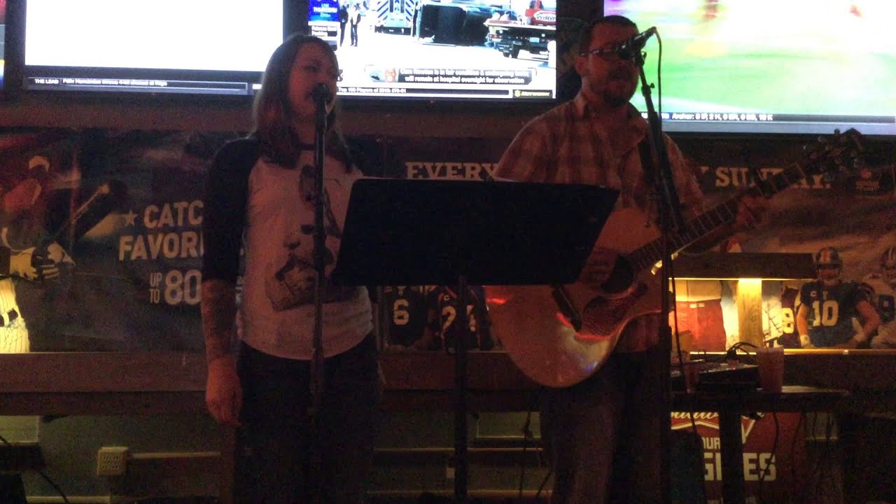 Hannah McWilliams & Mike Mowry - No Diggity (Cover)