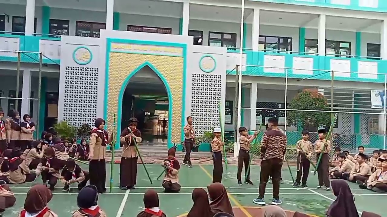 Pramuka di sekolah