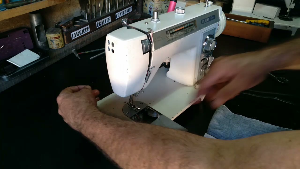 Aula de manuseio máquina de costura Elgin Genius Super Automática