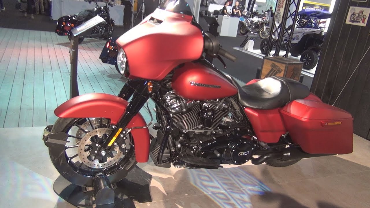 Harley-Davidson FLHXS Street Glide Special 114 (2019) Exterior and Interior