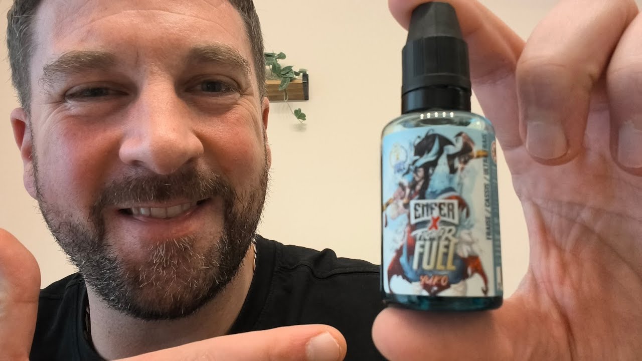 🥶YUKO E-LIQUIDE🥶 : La Fraise-Cassis tellement glaciale que &ccedil;a fait mal! (Test Fighter Fuel X ENFER)