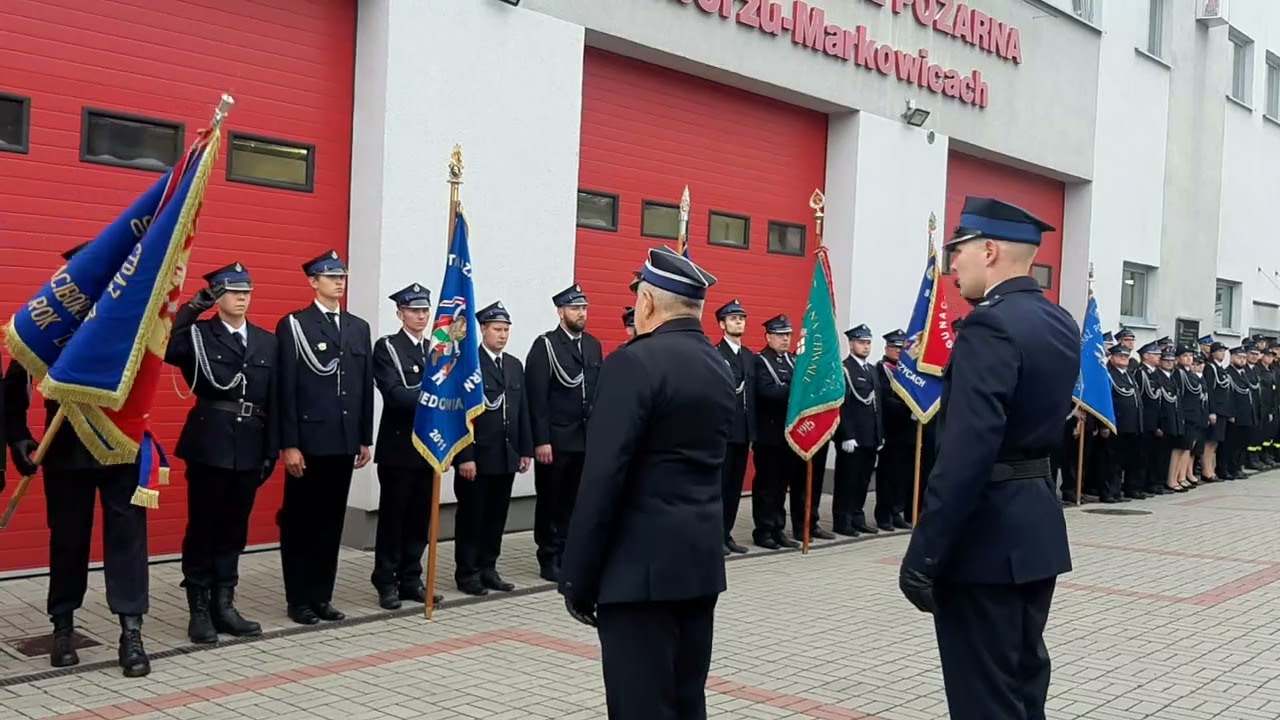 Uroczysty apel przyjęcie meldunku OSP Markowice 120 lat