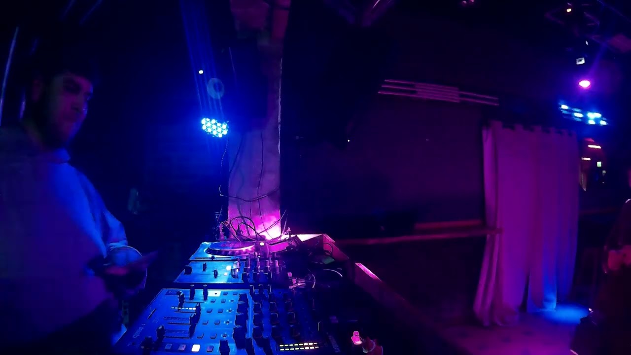 Gabi Flores b2b Pichito x Twelve Studio