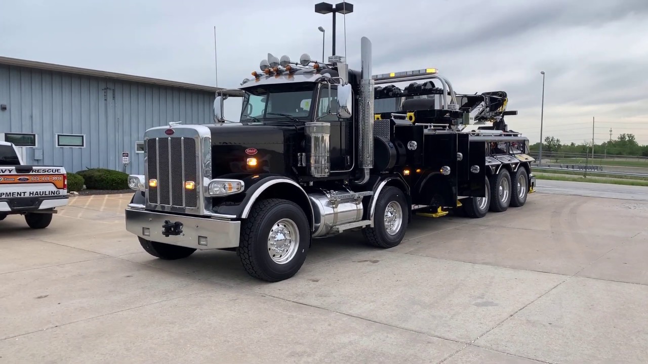 2020 Peterbilt 389 Twin Steer With Century 1075 Rotator