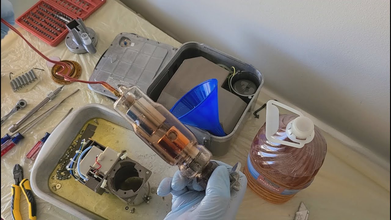 Siemens Xray Panorex Tube Teardown. Pulling out the xray tube!
