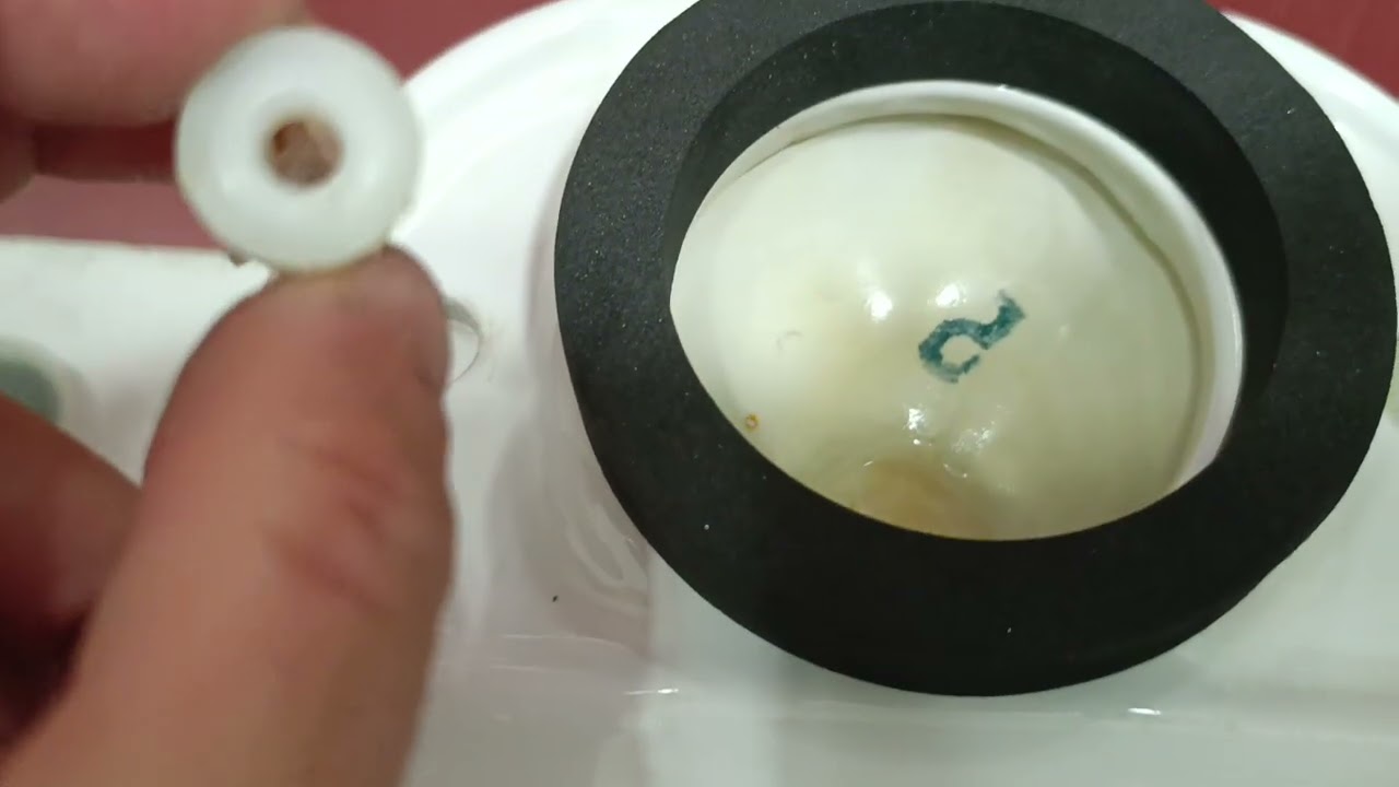 Reparación tanque de agua de baño pierde agua