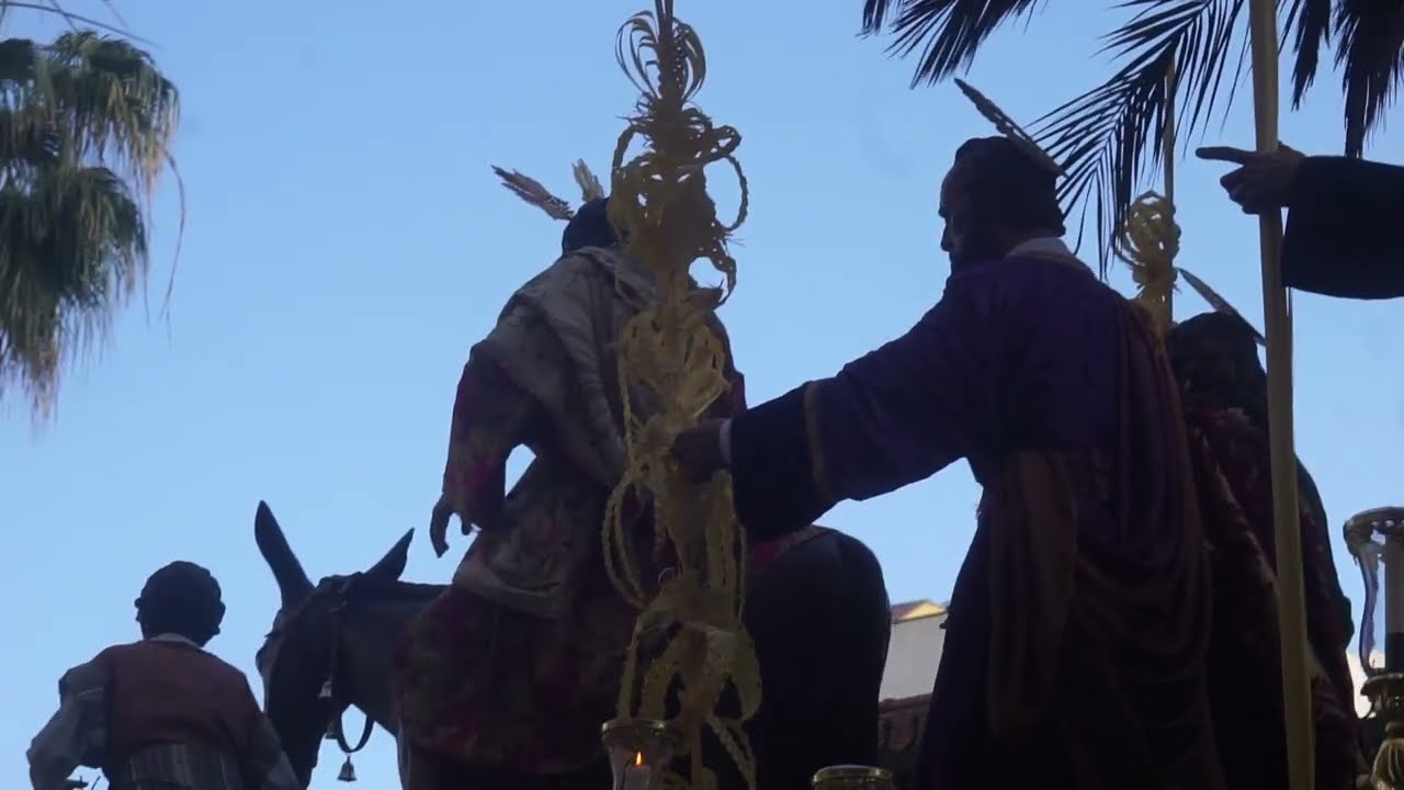 La Entrada Triunfal de Jesús en Jerusalén por Carrera Oficial. Semana Santa Huelva 2025.