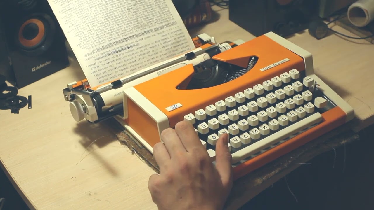 Печатная пишущая машинка UNIS - видео-инструкция | typewriter schreibmaschine
