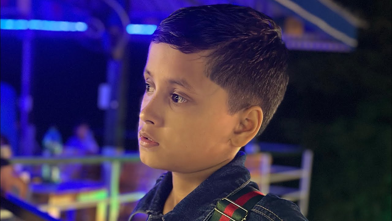 Rijan Xoro ko shopping, Narayanghat Bajar