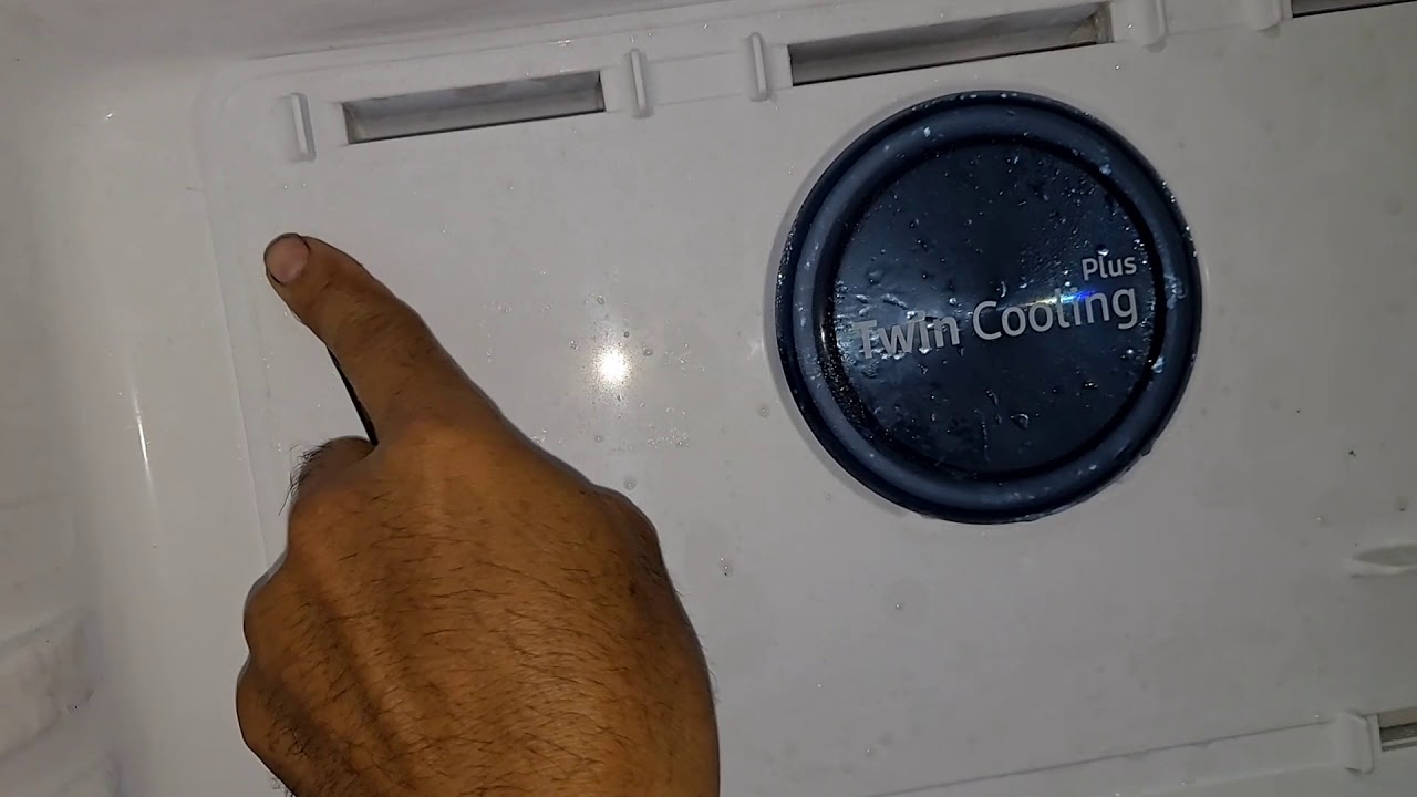 ช่างแมวตรวจเช็คซ่อมตู้2ประตู SAMSUNG INVERTER รุ่น RT29K5011อาการ ชั้นล่างไม่เย็น EP1