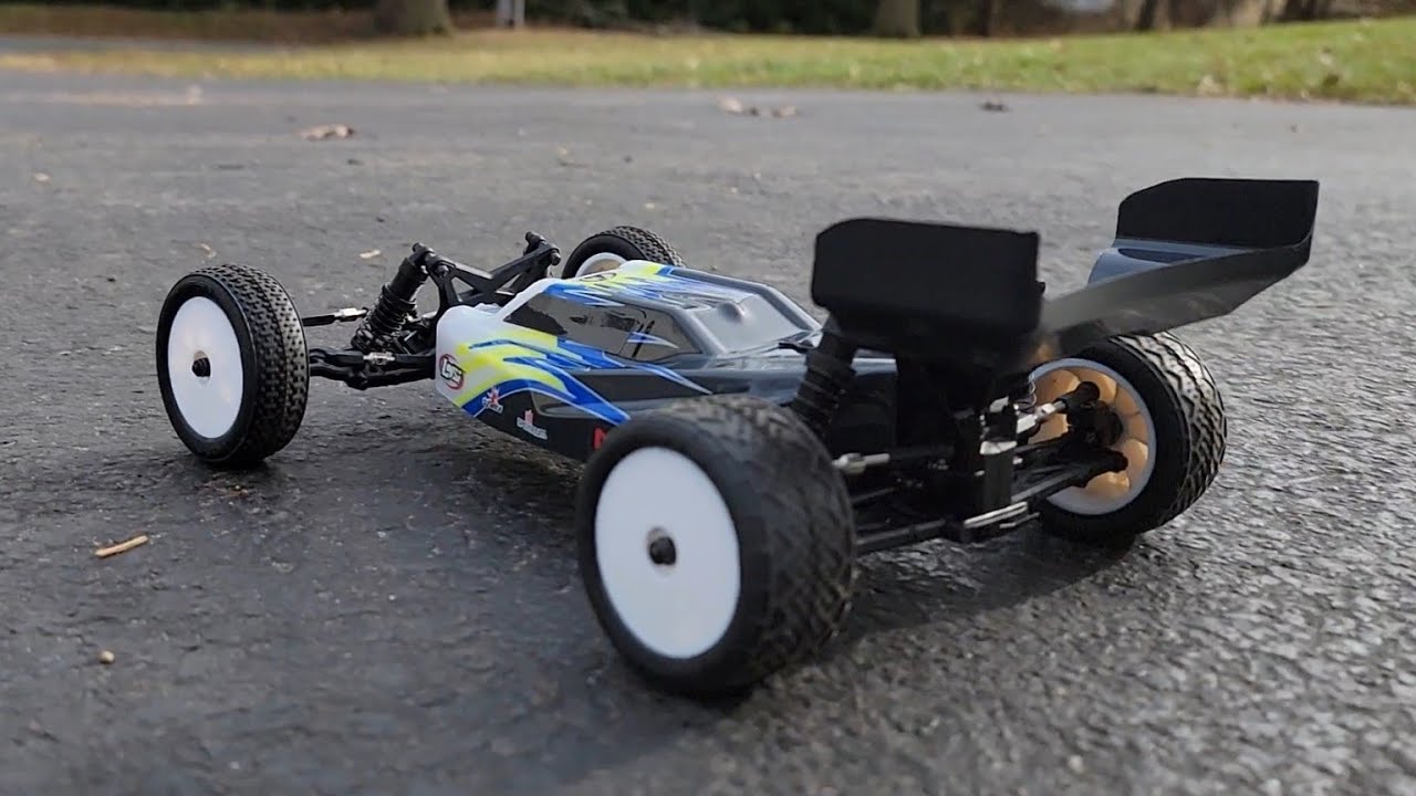 First drive - Losi Mini-B 1/16 2wd Buggy.