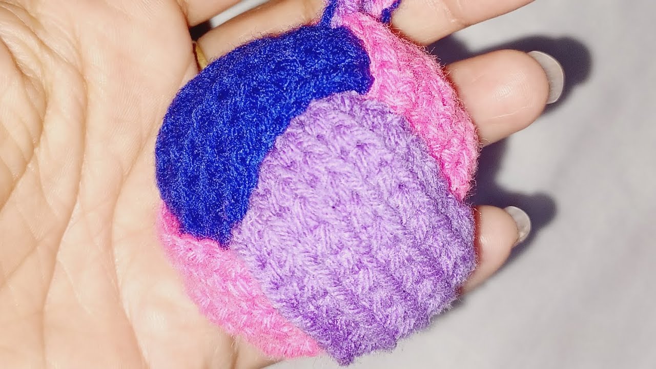 Ball key ring # trending Hande made by #RAKHI Knitting yarn 