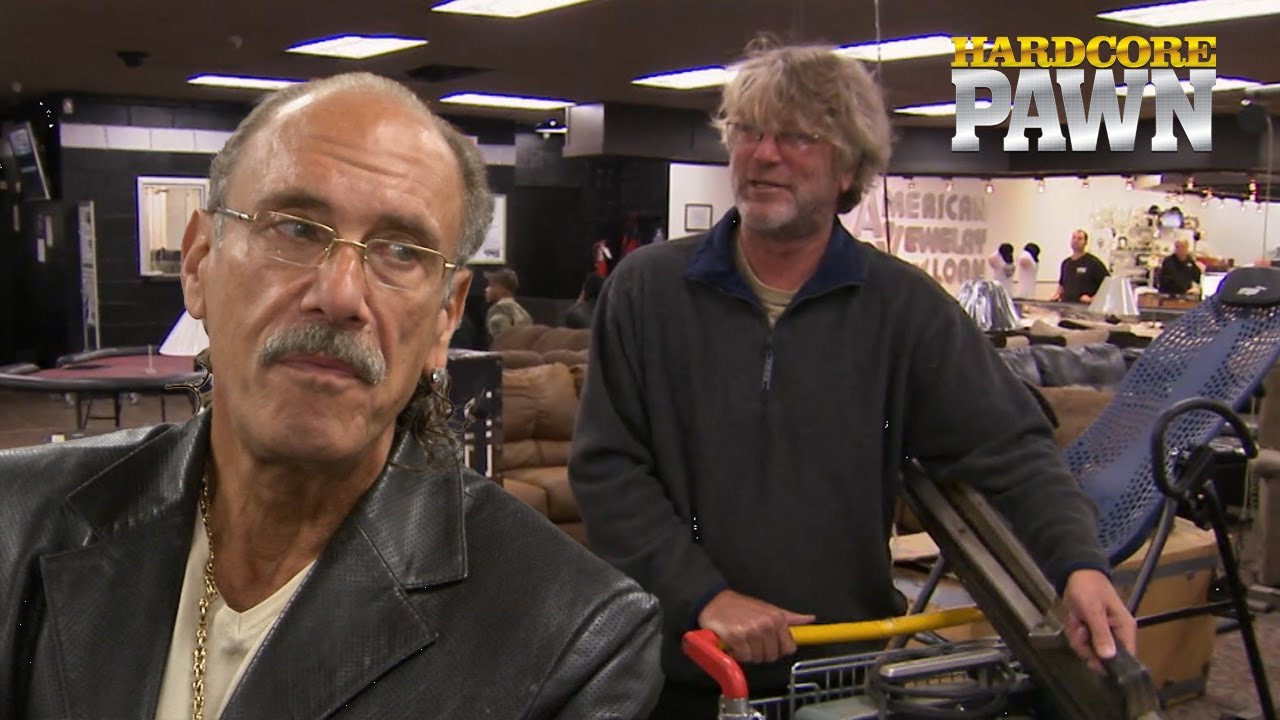 Alien Device Sparks Out-of-This-World Pawn Shop Chaos | Hardcore Pawn | Full Episode | S2 E1