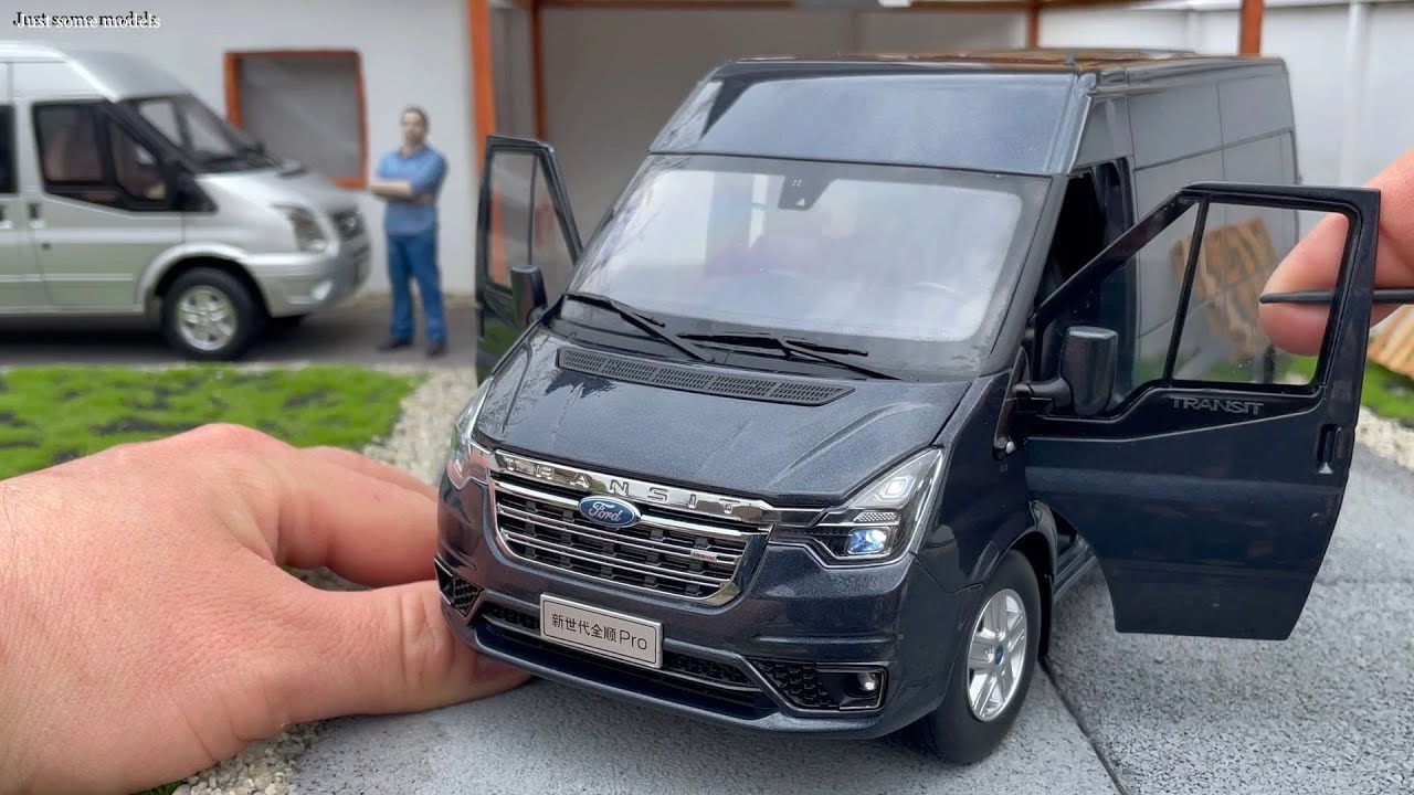 1:18 Ford Transit Pro TDCi 2021 with lights, blue - dealer model from China [Unboxing]