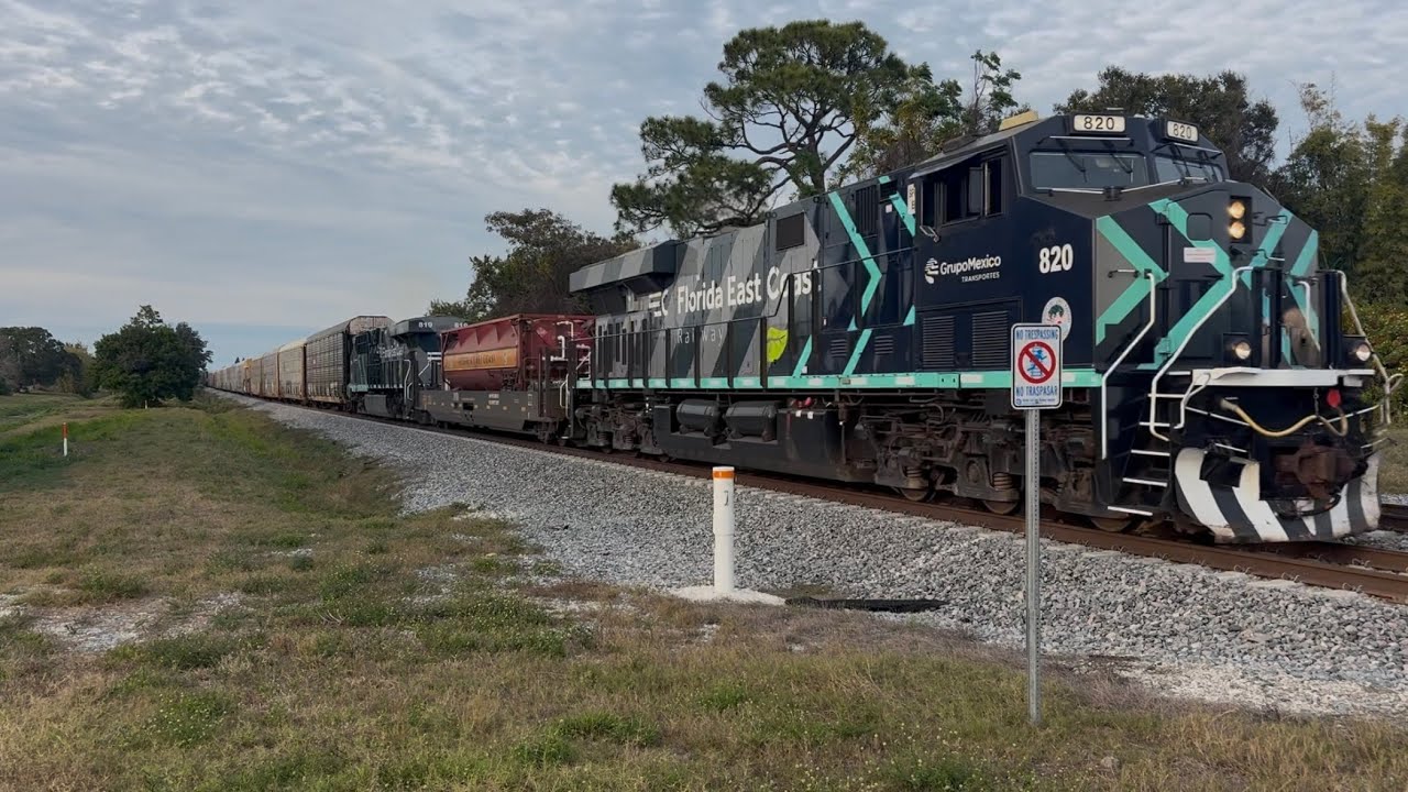FEC TRAIN 105 @ 4:47pm 1-14-26 
