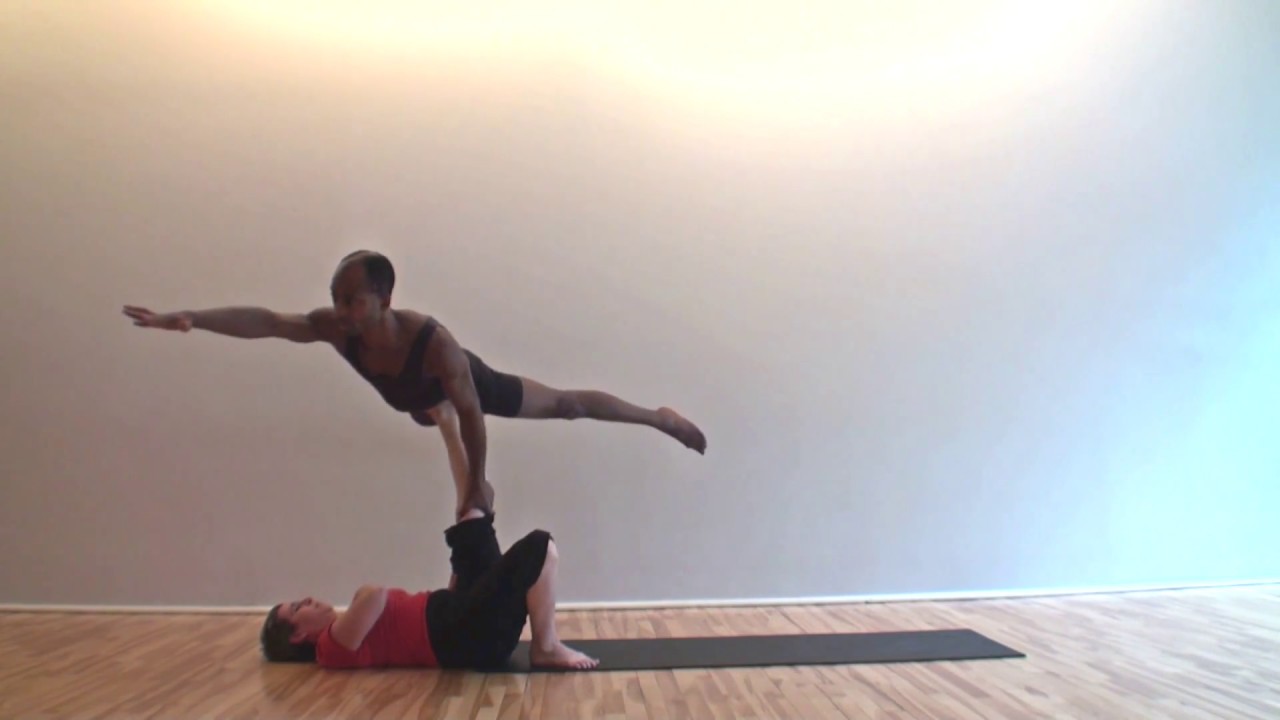 AcroYoga Montreal presents: Hanumanasana Flow Pt#1