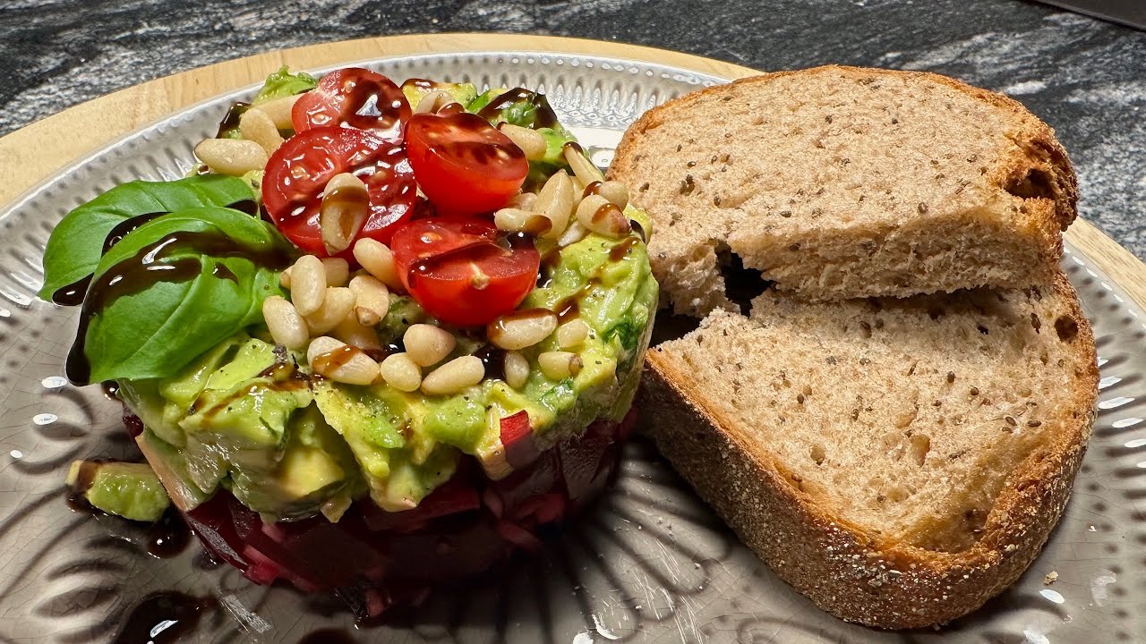 veganes Rote Bete Avocado Tartar