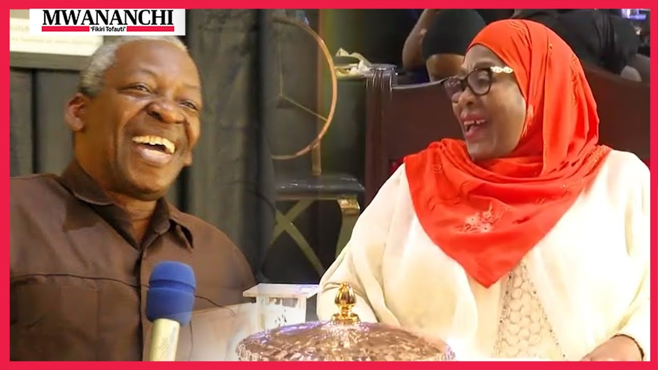 Makongoro Nyerere alivyomvunja mbavu Rais Samia akipewa Tuzo ya kiongozi mchekeshaji