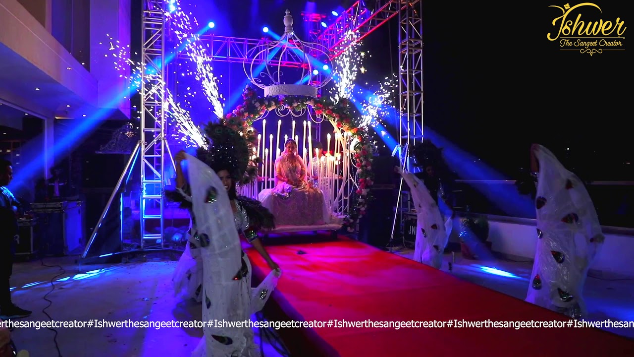 Best bride entry 2020. Tum Prem ho tum preet ho... Radha Krishna varmala theme..