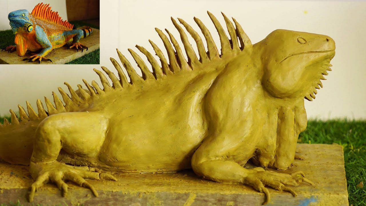 I Sculpting The Lizard Iguana in Clay - Color Full Iguana