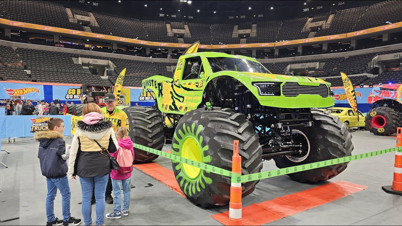 2024 03 16 Hot Wheels Monster Trucks Glow Party Crash Zone, Budapest