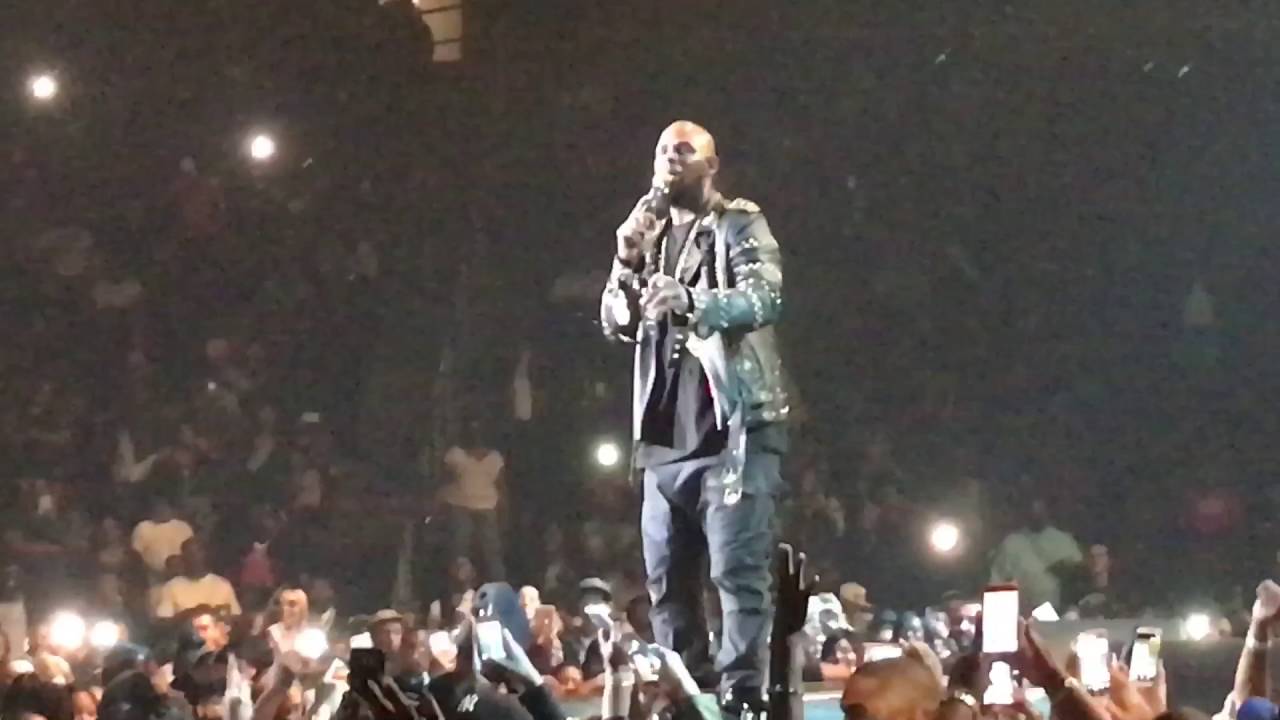 R.Kelly Live on The Buffet Tour in NJ