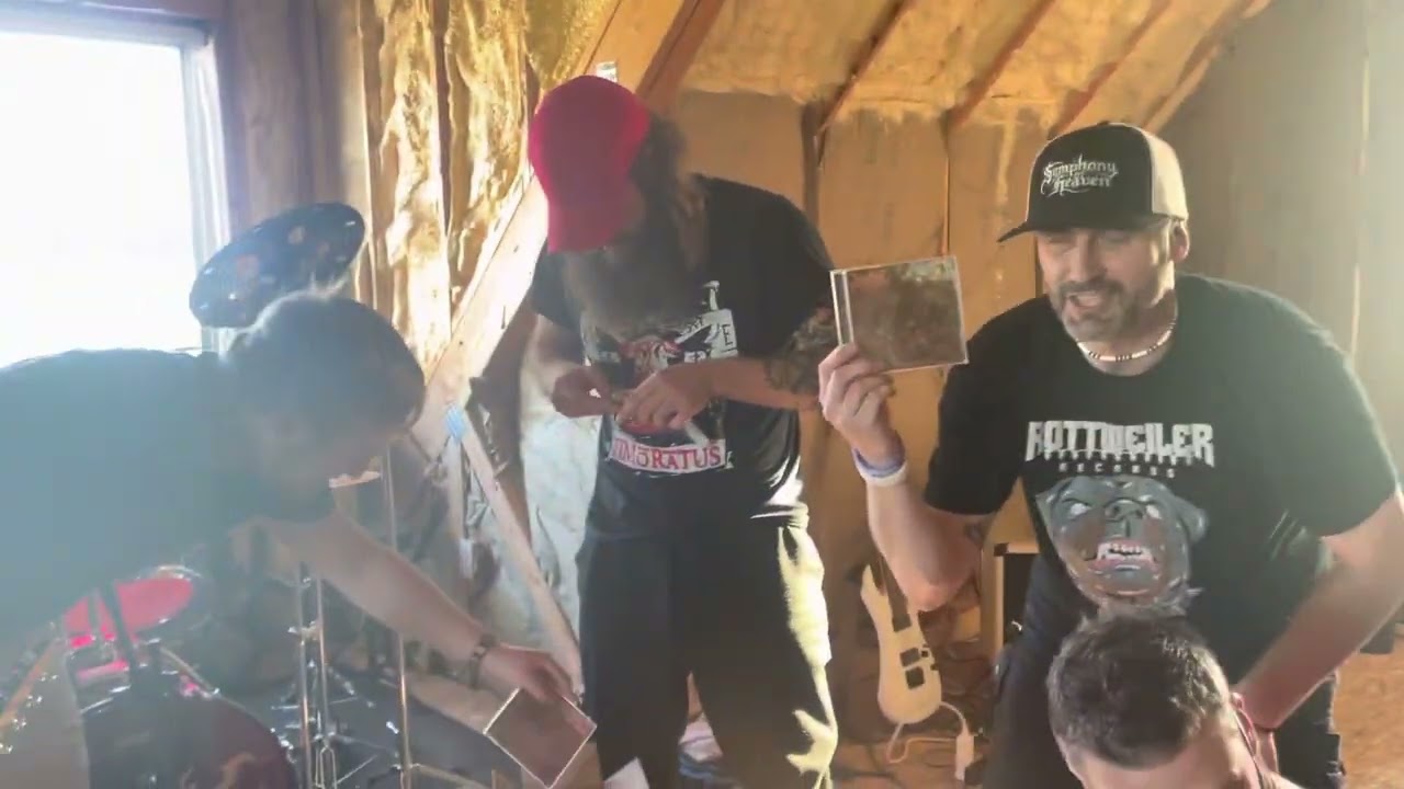 THE UNBOXING OF SUFFER TO RISE