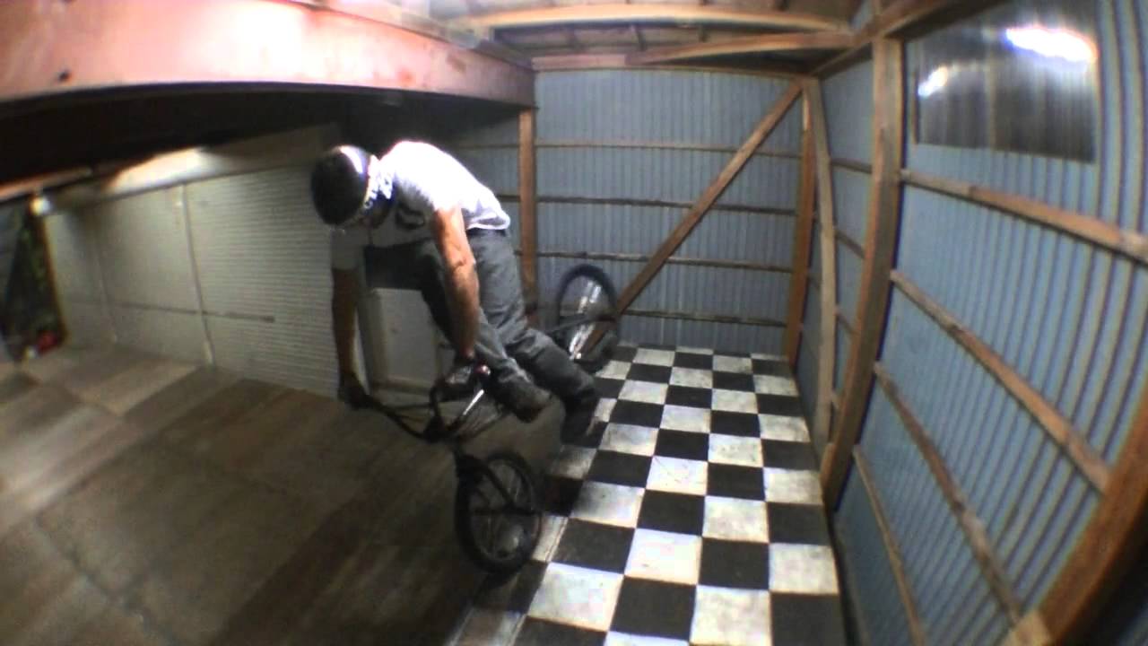 2x4PRODUCTS Yu Sakamoto Good bmx life 2013!!