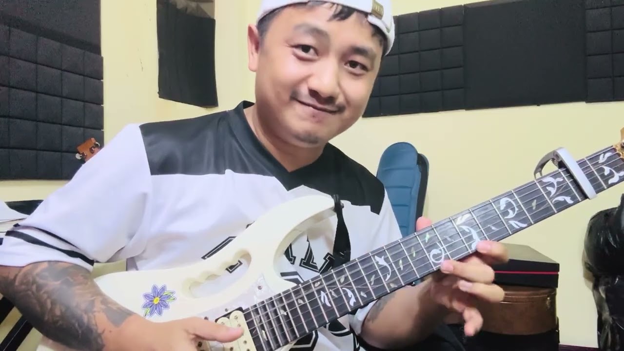 မင်သေ့-သာဒီးလူ Guitar Tutorial(Intro part )