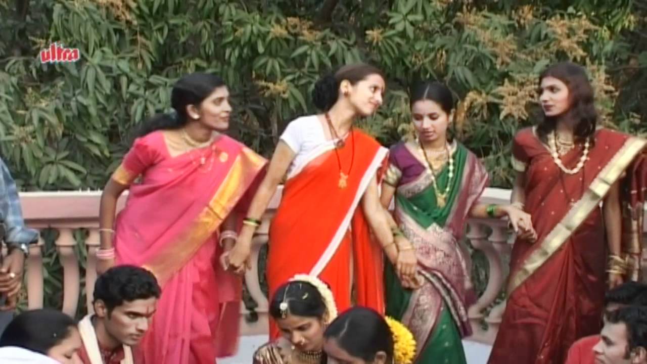 Evadhi Vinanti Soyaraano - Marathi Lagna Geet
