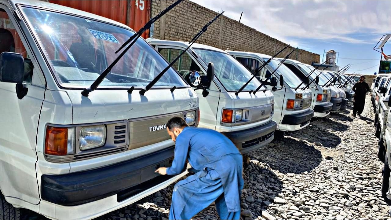 Japan Import Toyota Town Ace 4wd Truck YM65 Assembling Complete Process || Assembly In 🇦🇫