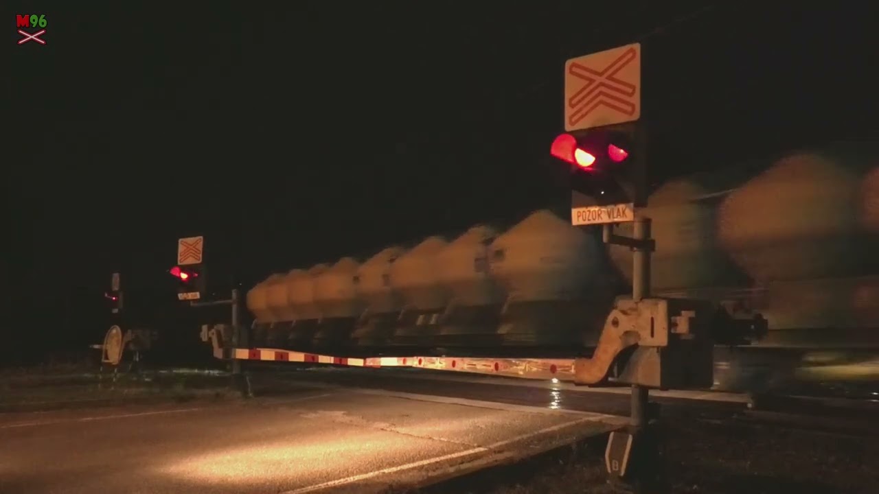 Železničné priecestie Bratislava-Petržalka #1 [SP2082] - 8.9.2025 [noc] / Slovak railroad crossing