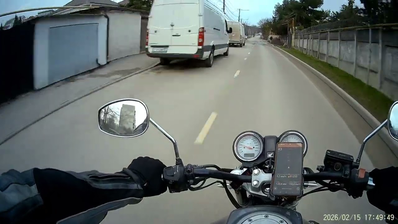 Тёплый февраль в эти выходные в Крыму. Тестим мини камеру на прищепке Honda hornet POV.